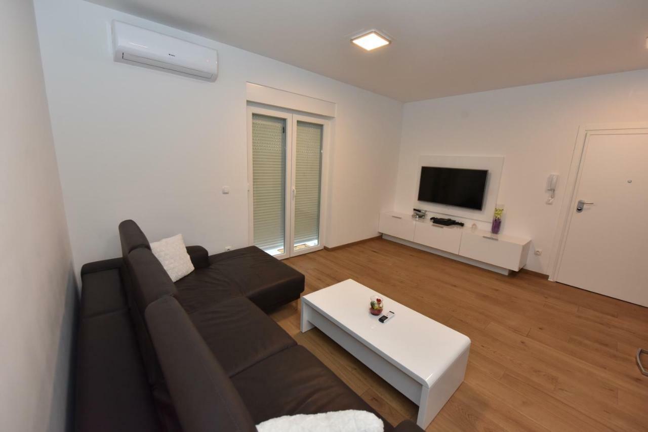Family Apartments Podsolarsko Šibenik Eksteriør bilde