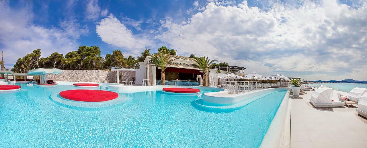 Family Apartments Podsolarsko Šibenik Eksteriør bilde