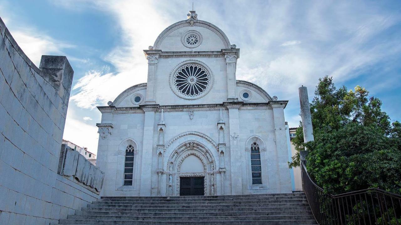 Family Apartments Podsolarsko Šibenik Eksteriør bilde